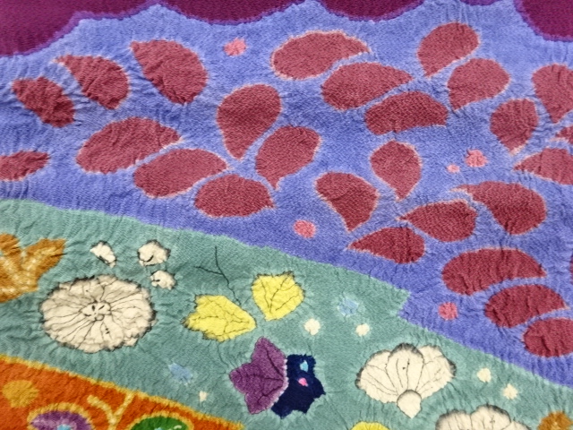  縮緬地絞り花々・葉模様開き名古屋帯（額縁仕立て）
